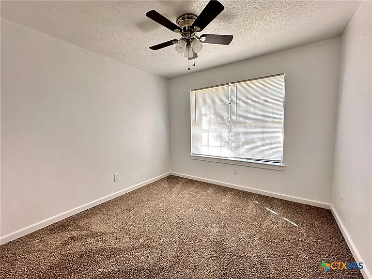 209 Orchard St — Photo 17