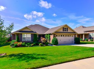6806 Wintercrest Way SE, Owens Cross Roads, AL 35763