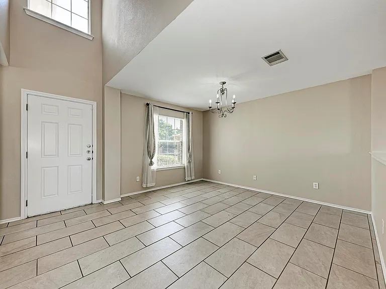 289 Drystone Trl — Photo 8