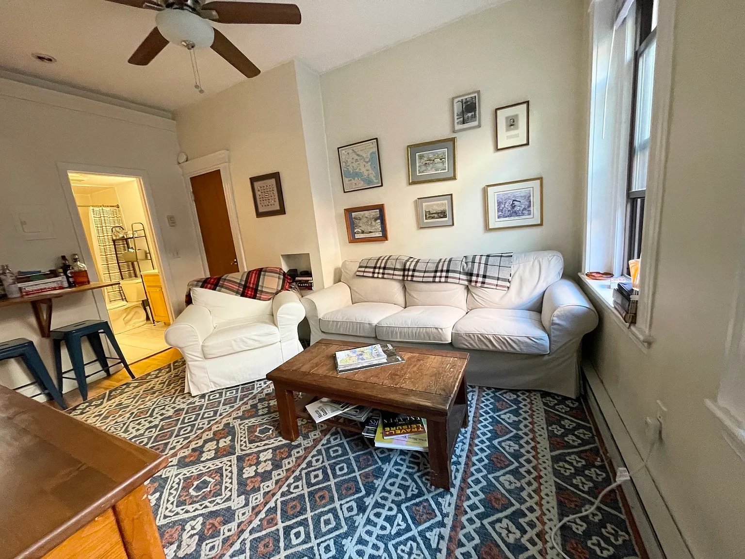 Studio, 500 sqft, $2,500 — Photo 1