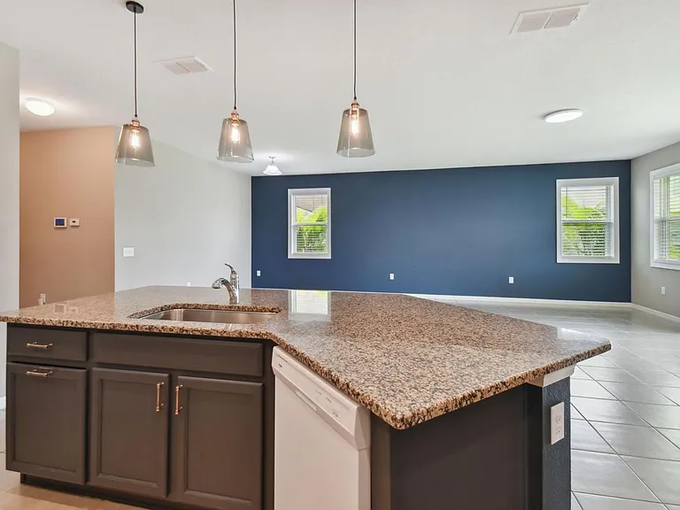 10606 Laguna Plains Dr — Photo 20