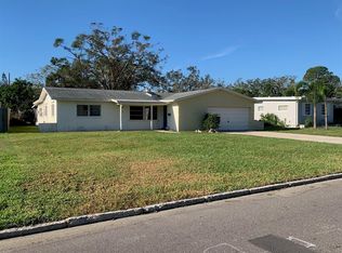 6620 Poinsettia Ave S, Saint Petersburg, FL 33707