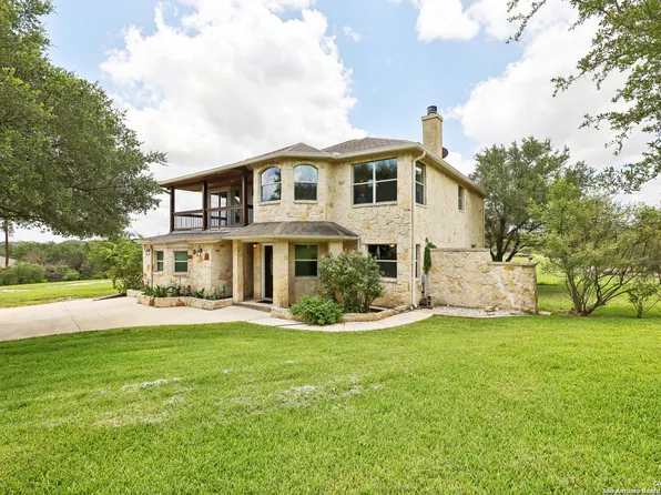 130 County Road 2722, Mico, TX 78056