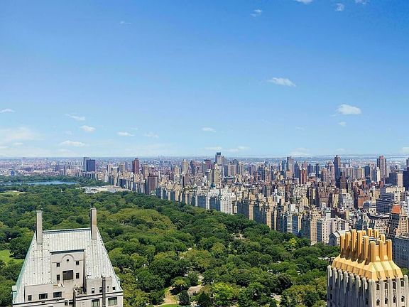 3rd image of 146 W 57th St #61-T