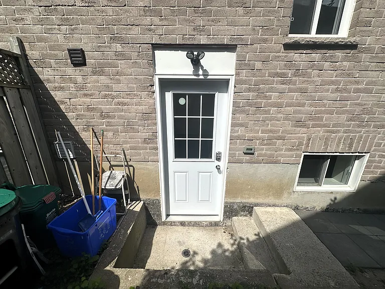 67 Russell Hill Dr #2 — Photo 2