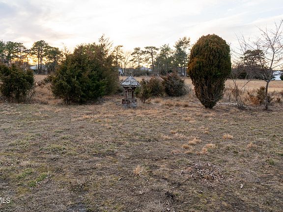 3rd image of 150 Torrey Pines Drive