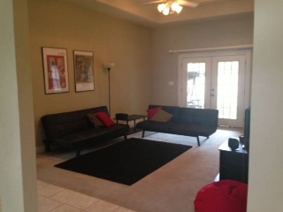 3rd image of 109 Parkview Cir