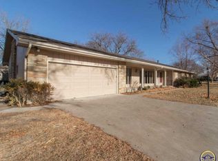 1920 SW 32nd St, Topeka, KS 66611