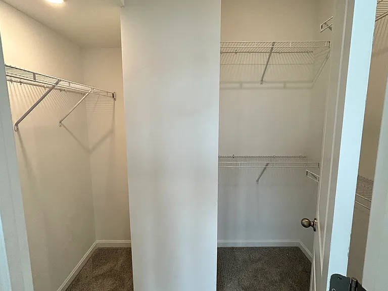 320 Andrew Ct — Photo 20