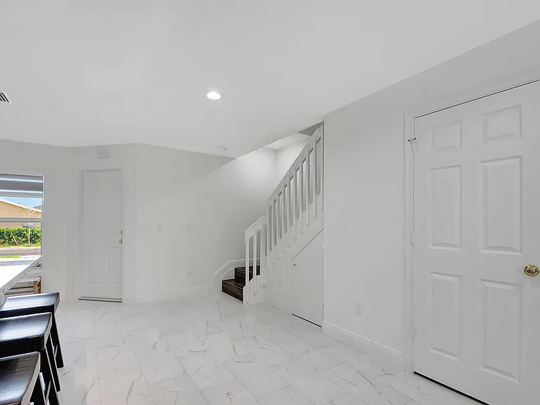 3868 Patio Ct — Photo 5