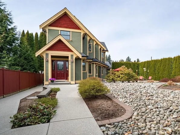 674 Colinet St, Coquitlam, BC V3J 4X4