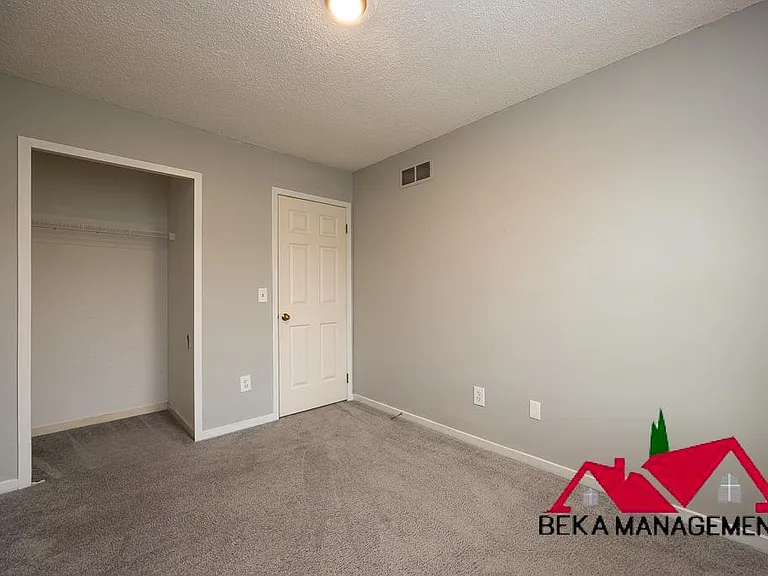 30850 Collingdale Dr — Photo 16