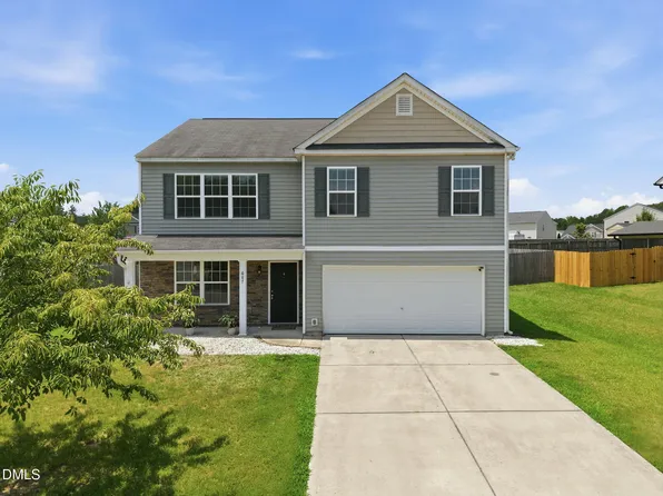 687 Botanical Ct, Bunnlevel, NC 28323