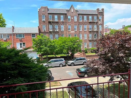 Rented by Prime Realty | media 29