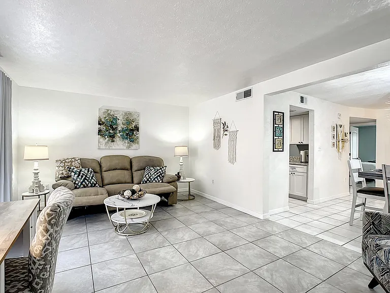3735 42nd Way S #B — Photo 35