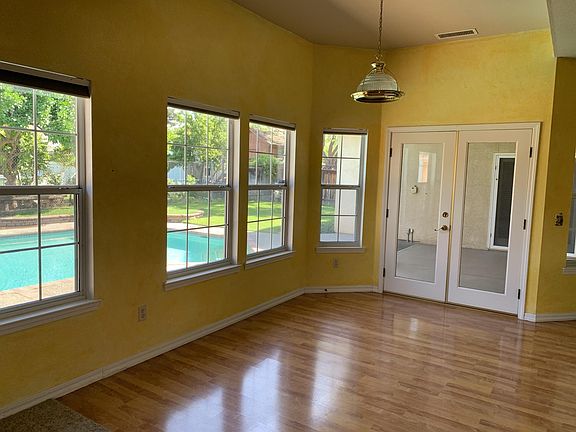 5th image of 2618 E Harvard Ct