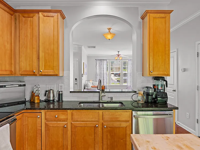 6071 Viking Dr — Photo 13