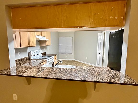 3rd image of 4316 Country Hills Blvd