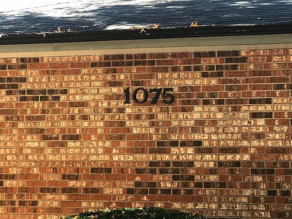 2nd image of 1075 S Kansas Ave APT B