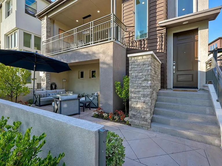 16242 Camden Cir — Photo 25