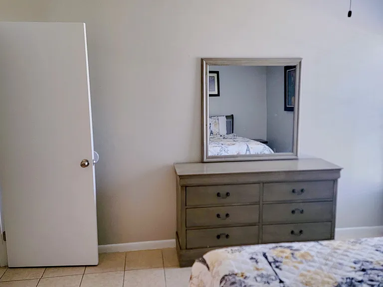 1841 Crystal Grove Dr — Photo 17