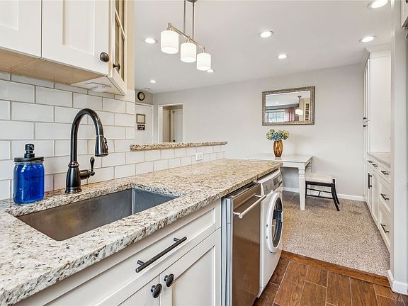 5th image of 251-53 61st Ave #712
