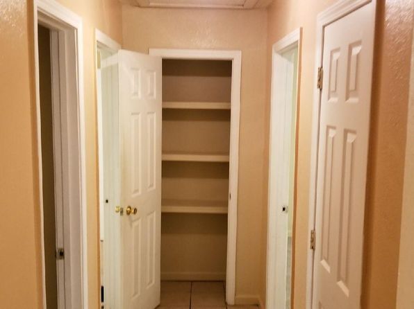 1712 Arlington St #1712