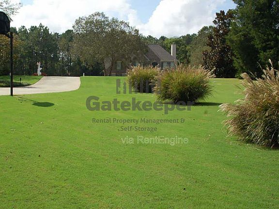 2nd image of 115 Hidden Lake Dr