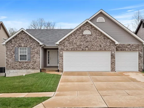 5438 Amber Meadows Dr, Imperial, MO 63052