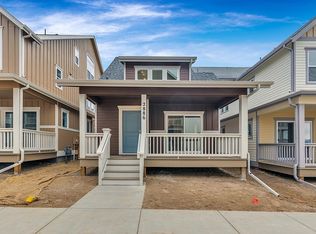 2886 S Fox Ct, Englewood, CO 80110