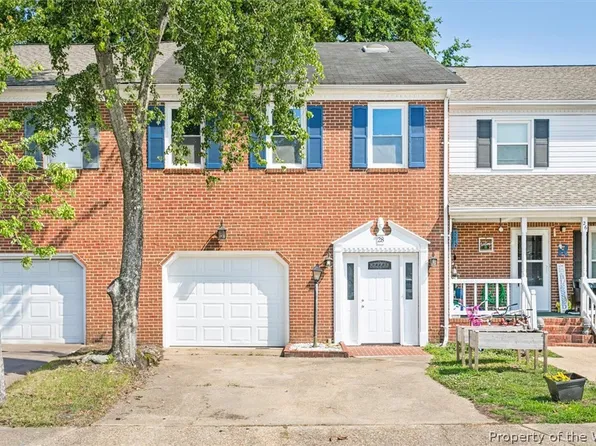 28 W Wainwright Dr, Poquoson, VA 23662