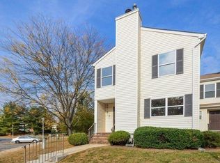 1 Hope Ct, Flemington, NJ 08822