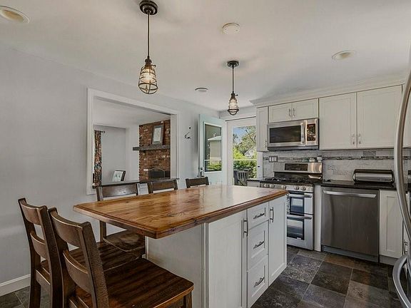 5th image of 20 Brook St