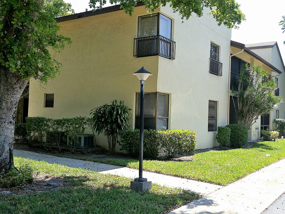 1st image of 3861 Cocoplum Cir