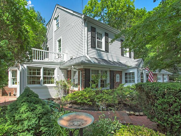 4th image of 22 Cliftwood Dr