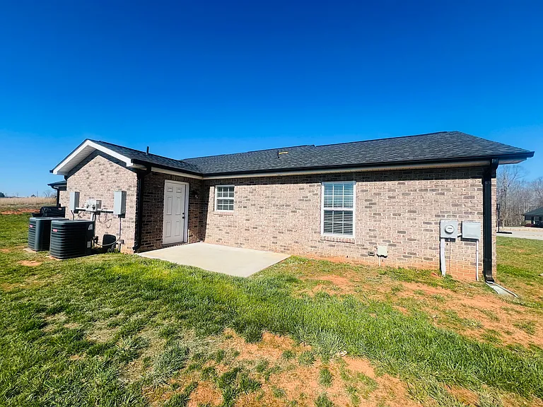 4421 Dillbrook Ln — Photo 11