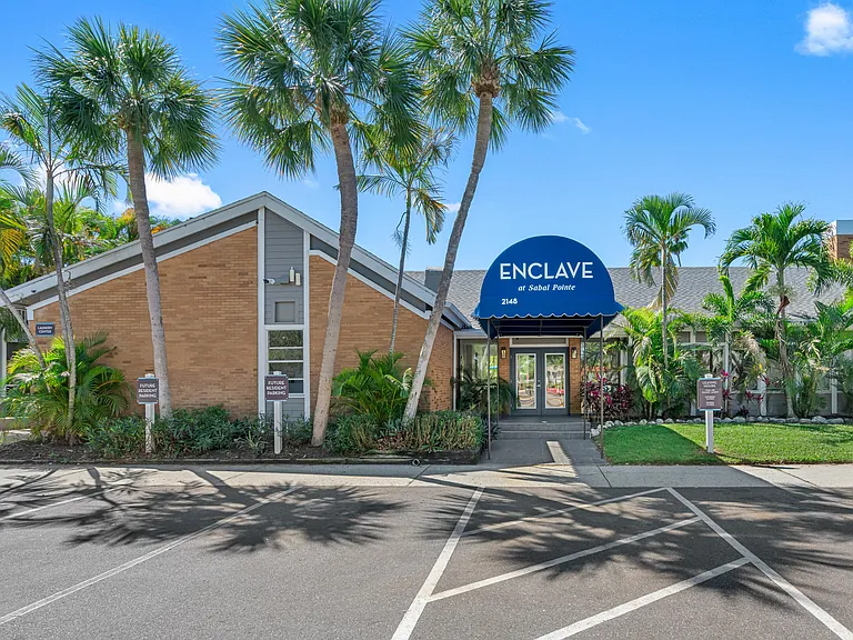Enclave at Sabal Pointe Apartments — Photo 41