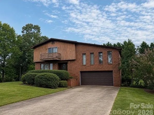 317 Low Bridge Rd, Forest City, NC 28043