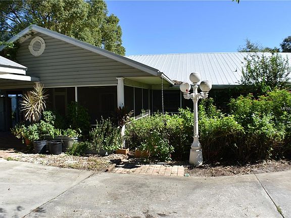 2nd image of 14 Aqualane Dr