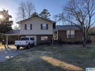 141 Hickory Ln, Oxford, AL 36203