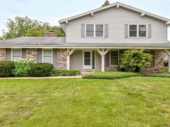 9411 North Waverly DRIVE, Bayside, WI 53217