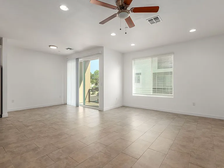 The Aeries Townhome Apartments — Photo 9