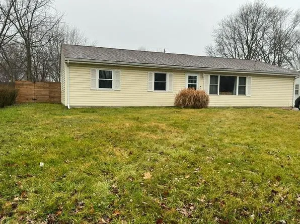 776-1 Devonshire Rd, Valparaiso, IN 46385