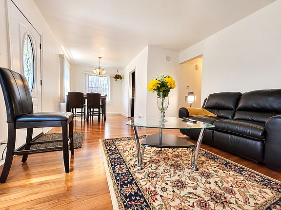 3rd image of 11346 S Avenue G