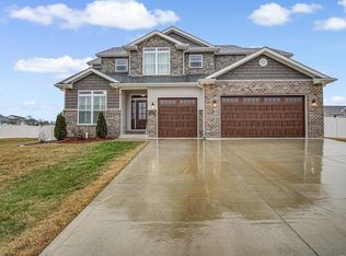 1452 Guilford Pl, Troy, IL 62294