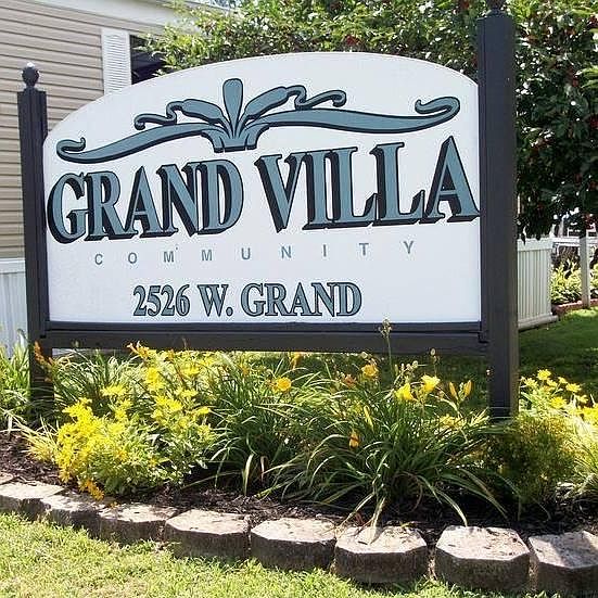 2nd image of 2526 W Grand St Lot 39