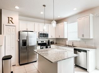 966 E 10th St, Apopka, FL 32703