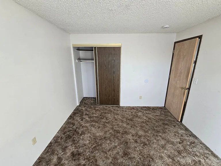 3400 Coronado Way — Photo 7