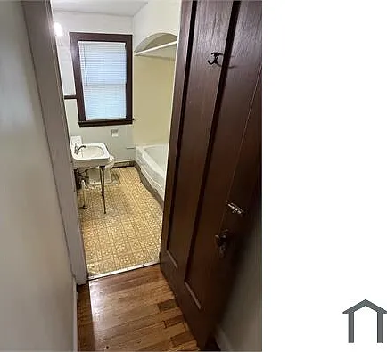 667 Norton St #1 — Photo 9
