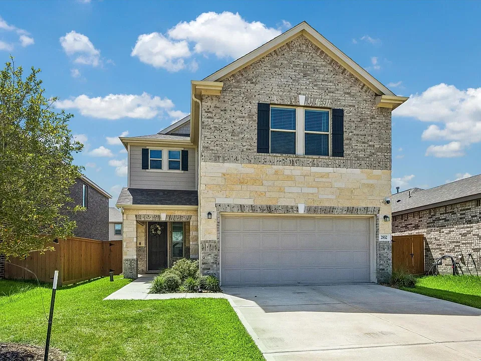 2852 Grand Anse Dr